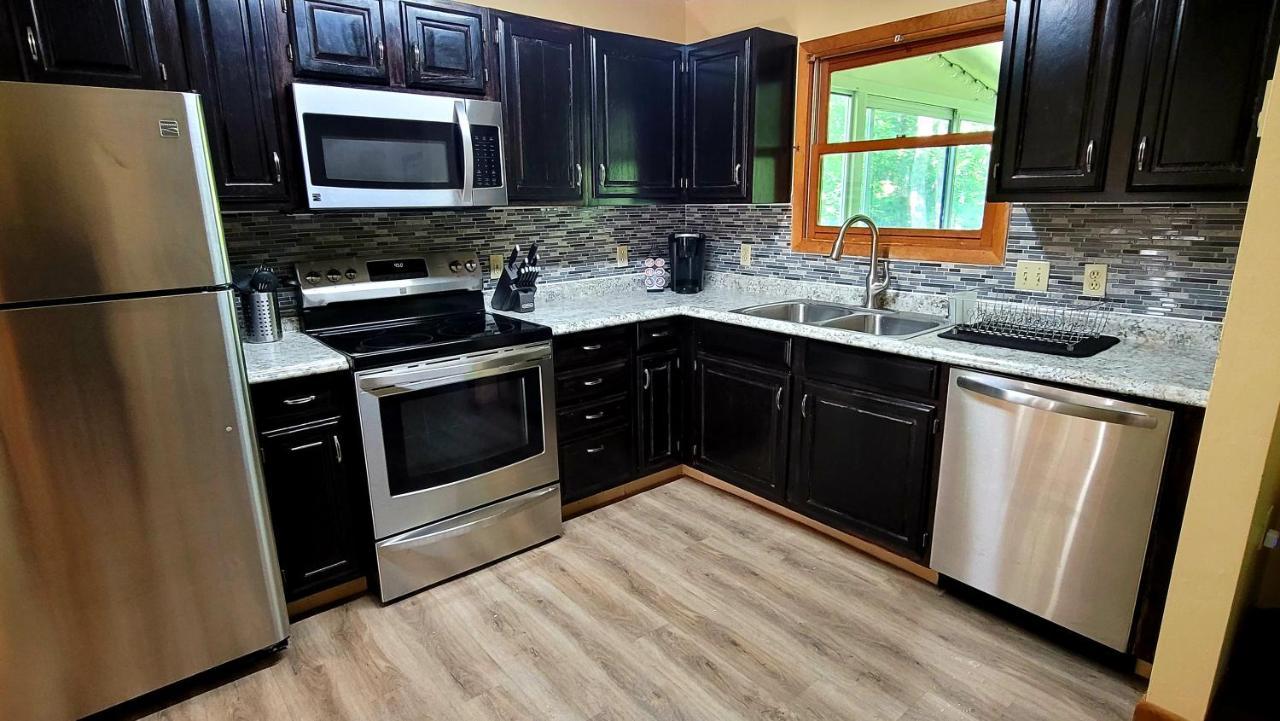 The Pocono'S Retreat With A Gameroom, Firepit, And Lake Bushkill Exterior photo