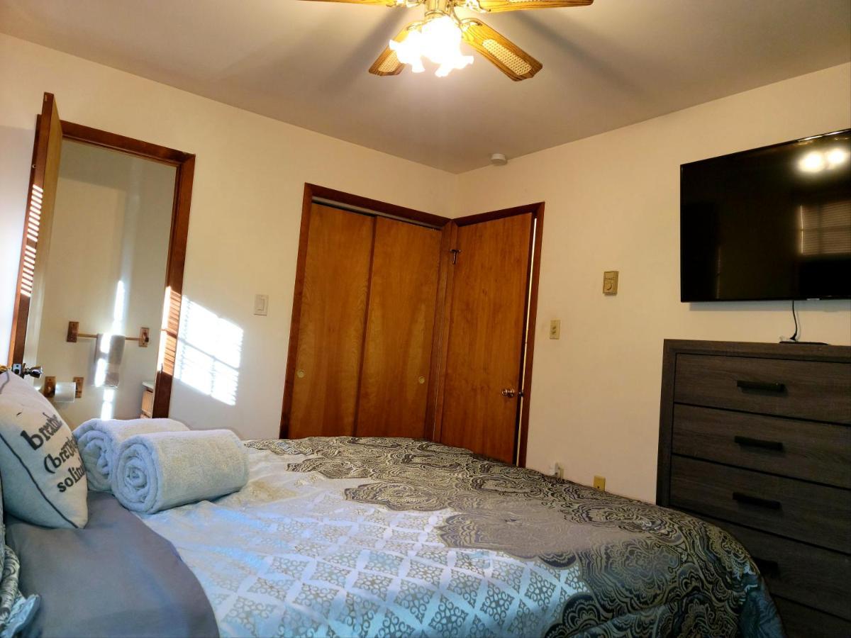 The Pocono'S Retreat With A Gameroom, Firepit, And Lake Bushkill Exterior photo