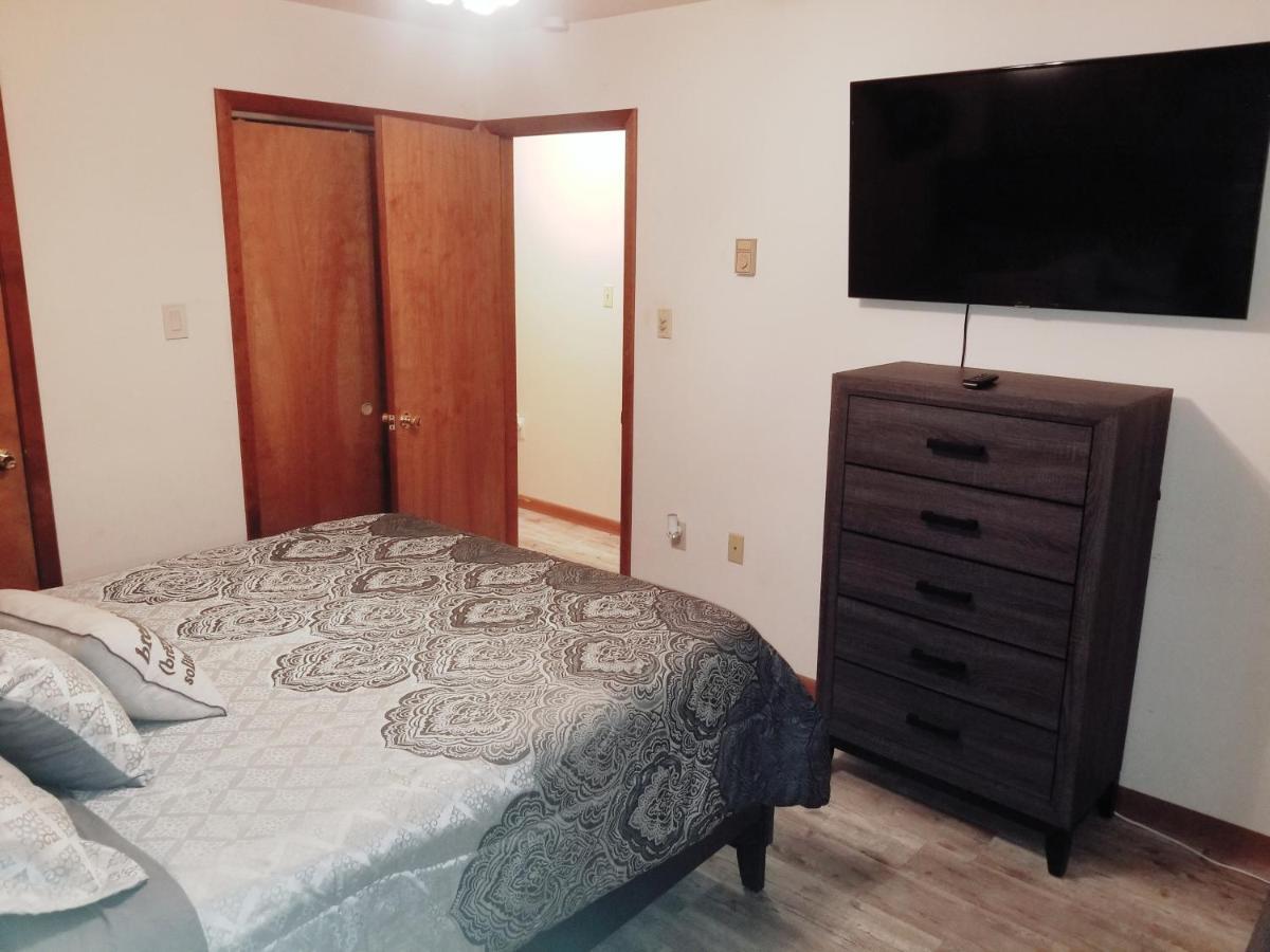 The Pocono'S Retreat With A Gameroom, Firepit, And Lake Bushkill Exterior photo